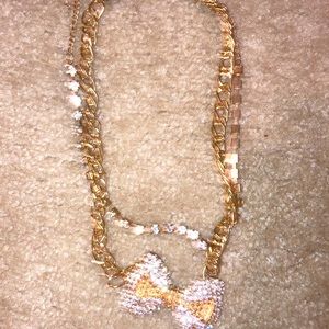 Fashion bow tie necklace